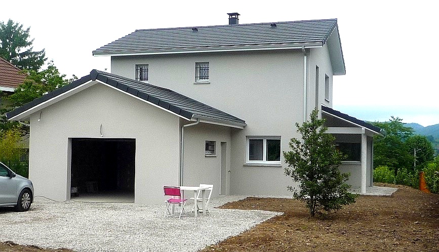 Maison familiale avec garage Batissimo